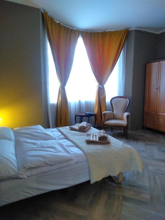 Sunny Bear Bed & Breakfast 耶莱尼亚古拉 外观 照片